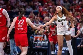 Chicago Sky's Angel Reese pops off after getting decked by Caitlin Clark.  #Fever #ChicagoSky Read story and watch video in comments below 👇