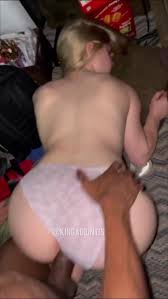 she takes dick with ease - Porn GIF