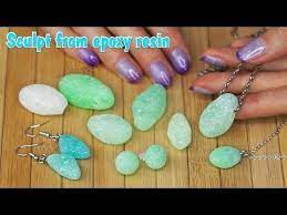 Can you make a pendant out of resin? Wow Diy Epoxy Resin Pendants Without Special Molds Cheap And Easy Diy Jewelry Ideas For Teenagers Youtu Easy Diy Jewelry Jewelry Organizer Diy Wall Resin Diy