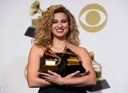 Search, discover and share your favorite tori kelly gifs. Singer Tori Kelly Wins Her First Grammy Awards Dedicates Them To Any Girl Feeling Not Good Enough New York Daily News