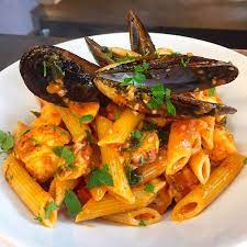 Tagliolini sunt rude apropiate cu tagliatelle. Paste Cu Fructe De Mare Picture Of Za Lokal Bucharest Tripadvisor