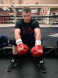Canelo alvarez looking blinding fast training for callum smith. Twitter Saul Canelo Alvarez Boxing Images Canelo Boxer