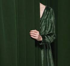 Cristina Coral In 2020 Coral Colour Schemes Style