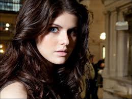 Pin By Amanda Sapienza On Hair Color Ideas In 2020 Espresso Hair Color Brown Hair Pale Skin Hair Color Auburn Brown