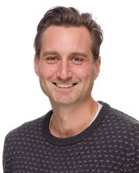 Adam Bart's Instagram, Twitter & Facebook