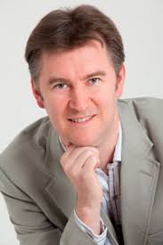 Hit Me!: How to get your small business to punch its weight online