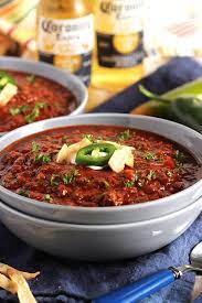 Sweet And Spicy Slow Cooker Chili Recipe The Suburban Soapbox Recipe Slow Cooker Chili Recipe Spicy Recipes Slow Cooker Spicy Chili