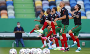 أما المجموعة الرابعة فجاء على رأسها المنتخب الإنجليزي، بجانب منتخبات كرواتيا والتشيك، و اسكتلندا. R Jak6 Gz9rukm