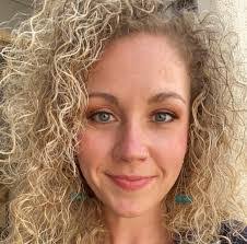 Kate Comiskey's Instagram, Twitter & Facebook