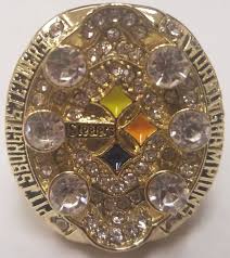 Super bowl ix, x, xiii, xiv in just six years, bradshaw won four super bowl titles with the pittsburgh steelers, becoming the first super bowls won: 2009 Pittsburgh Steelers Ben Roethlisberger Replica Super Bowl Ring Another Great Multi Customer Warehouse Auction Auction Spear Llc