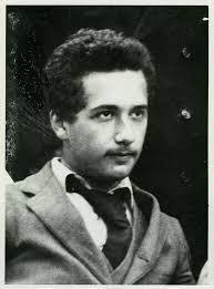 Young Albert's Instagram, Twitter & Facebook