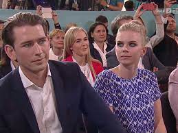 Sebastian kurz has won the austrian elections, becoming the youngest leader in the world. Sebastian Kurz Freundin Susanne Thier Bald Seine Frau Details Uber Beziehung Bekannt Politik
