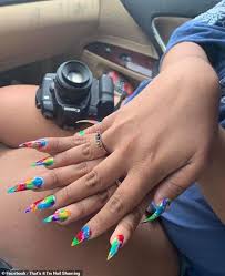 Sarah's nail secrets 17.353 views2 year ago. These Ugly Nails Are Sending Facebook In Hysterics And Annoying Manicure Fans Daily Mail Online