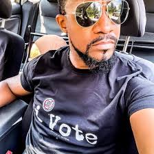 Raquel Grimes's Instagram, Twitter & Facebook