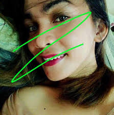 Clara Pelayo's Instagram, Twitter & Facebook