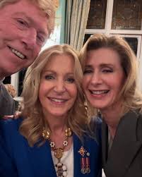 Thanks for texting me and standing in line with me Alicia. #Democracy  #DemocracyInAction #Election2025 #election2025🇨🇦 #Vote #ThisTimeCounts  #TheMostConsequentialElectionInOurLifetime #DefeatTyranny #elbowsup  #grateful #canada🇨🇦 #buycanadian ...