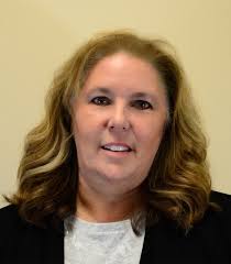 Kelly Endicott's Instagram, Twitter & Facebook