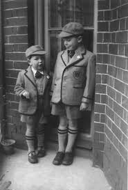 Discover more posts about andrew lloyd webber. Andrew Lloyd Webber From A Noisy London Block To A Country Estate Wsj
