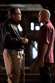 Il y tombe amoureux de talia, une marshal chargée de le protéger. Fire With Fire 2012 Vincent D Onofrio Bruce Willis Vincent