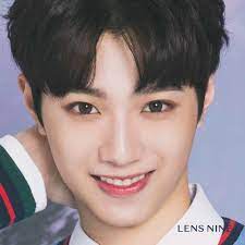 Bukan sekedar nama, wannable sendiri mempunyai arti bahwa grup ingin mendapatkan dan . Pin Oleh Adriana Lanzarot Di Wanna One Orang Nama Korea Gambar