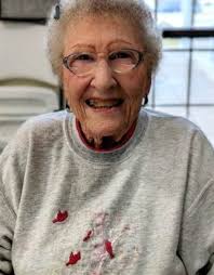 Lela Copeland's Instagram, Twitter & Facebook