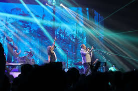 Oleh bank chord gitar posting komentar. Lirik Dan Chord Lagu Ngangkang Slank