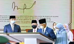Kementerian ini telah ditubuhkan pada 24hb. Portal Rasmi Kementerian Perumahan Dan Kerajaan Tempatan