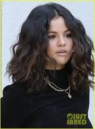 It really is one of the best looks for the upcoming festive season, said gomez's hairstylist sascha breuer, who. Selena Gomez Shows Off Curly Hair At Friend S House Photo 4351746 Selena Gomez Pictures Just Jared