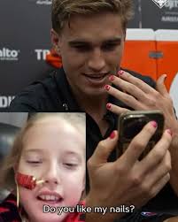 A special visit from a special fan, Alexis ❤️💅🏻 @matt_guelfi