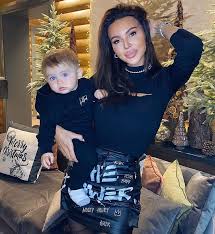 Оксана самойлова и джиган с детьми отдыхают на мальдивах. Pochemu Deti Oksany Samojlovoj I Dzhigana Nosyat Raznye Familii New Magazine Internet Izdanie O Znamenitostyah I Stile Zhizni