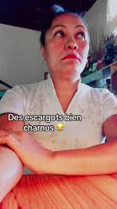 Escargots en Tahiti : Humour et Culture !