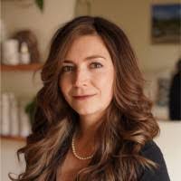 Amanda Gribble's Instagram, Twitter & Facebook