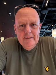 Thanks for the add, single 11 years, and 53, no DM's or friend requests  without permission.