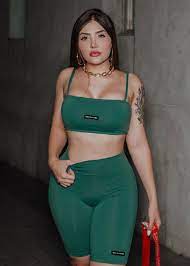 Aline Faria - Free pics, galleries & more at Babepedia