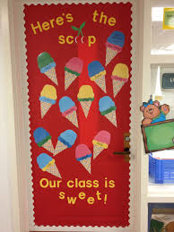 Pin By Anita Mcmanus On Preschool Ideas School Door Decorations Door Decorations Classroom Preschool Bulletin