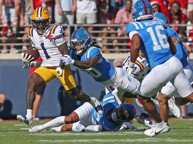 LSU football wide receiver Aaron Anderson ruled out vs. Ole Miss
