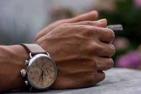 Top 10 best military watches under $100 reviews. 20 Best Watches Under 100 Dollars Strictly Manology