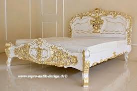 Sie suchen ihr perfektes bett im rahmen eines umzugs oder weil sie schlafzimmer oder gästezimmer aufpeppen wollen? Barock Bett Rococo Betten Onlineshop Repro Antik Design