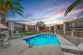 Pristinely clean and well maintained 4 bedroom 2.5 bath with loft in sierra morado. Copperhill Apartments In Tucson Arizona