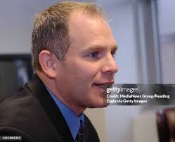 Photo by Tim Leedy 3/19/08US Secret Service in town to discuss... News  Photo