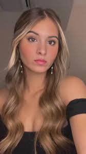 Ashley Gast's Instagram, Twitter & Facebook