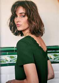 Sezane Robe Louisa Coupe Courte Idees De Coiffures Coiffure Cheveux Mi Long