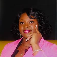 Tabitha Borden's Instagram, Twitter & Facebook