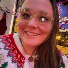 Robyn Proctor (@IvyProctor)