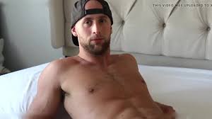 Fresh Gym Ramrod Chris Curl Jerks Off watch online