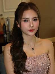 我的美人🥰 新婚快乐Yong Wah Ching Angie Lee ❤️❤️ Makeup Artist| Denise_see Makeup  Culture For more information, please check out the following URL:  欲了解详情，请点击以下网址： https://linktr.ee/denisesee