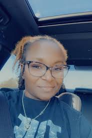 Hi everyone. We're a home educating family who also travel and run our  business full time in our motor home. Our children are 7yo girl and 15yo  boy. I'd love to connect