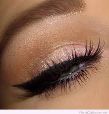 Light Pink Eye Makeup And Black Eye Line Eye Makeup Skin Makeup Beauty Makeup
