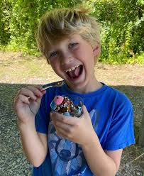 Friday Sundae Fun-Day! For our last camp project we made Model Magic ice  cream sundaes. The kids tinted their own custom colors and swirled their  colors to make marbleized scoops, then drizzled