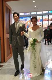 국민의힘은 2일 더불어민주당 송영길 신임대표에게 오만과 독선에서 벗어나 민생에 집중하는 여당의 모습을 볼 수 있길 바란다고 당부했다. ë‹¨ë… ì´ë³´ë¯¸ ì´ì™„ ì—°ì˜ˆê³„ ìŠ¤í¬ì¸  ìŠ¤íƒ€ ì¶•ë³µ ì† ê²°í˜¼ ê¹€íƒœí¬ ë¹„ í¬ì°©
